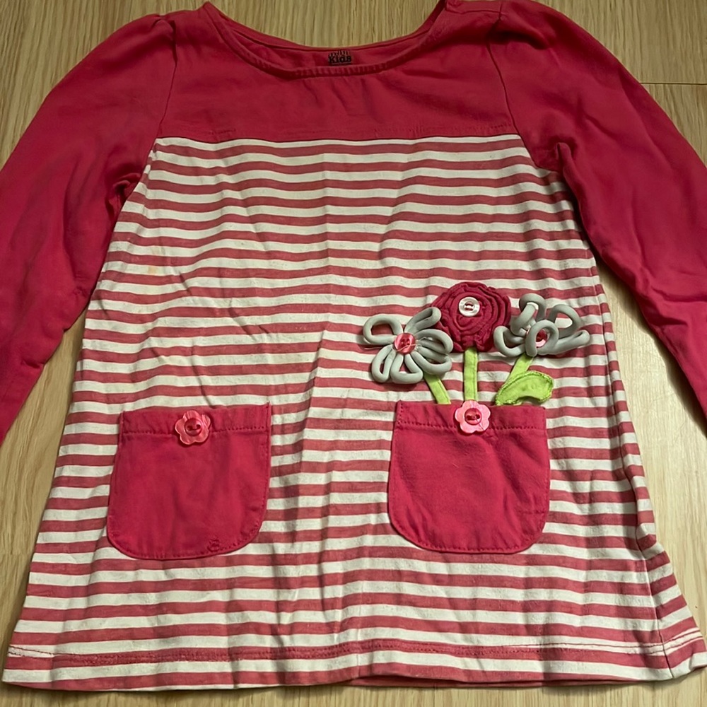 Kids pink and white long sleeve flower shirt